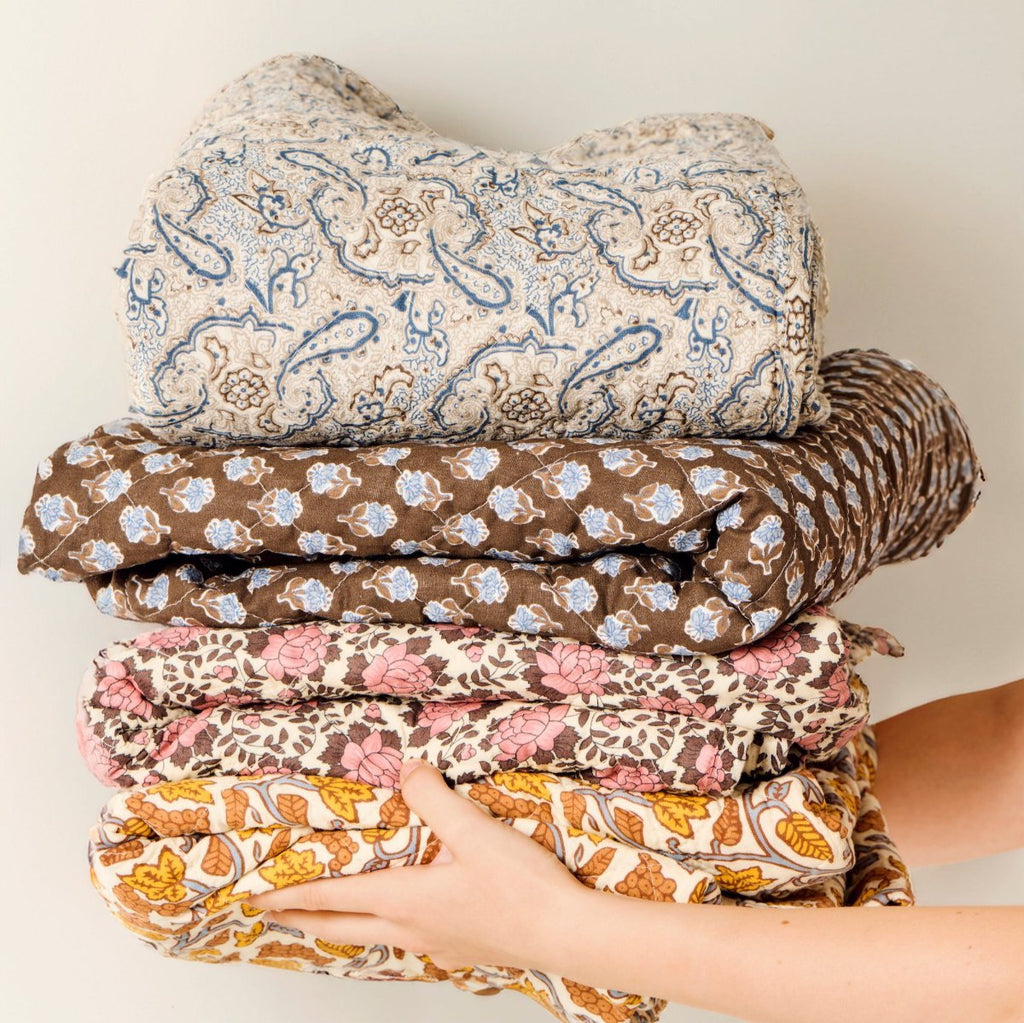 How to Choose a Quilt Size for Your Bed