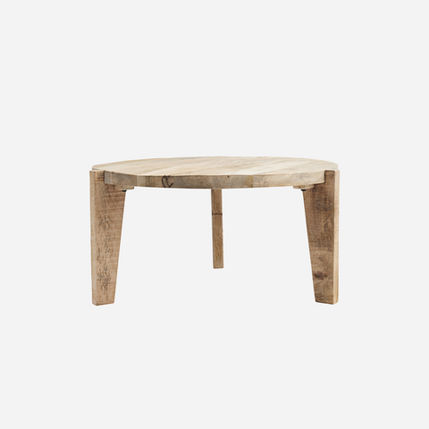 Curated interiors for the beach dweller.