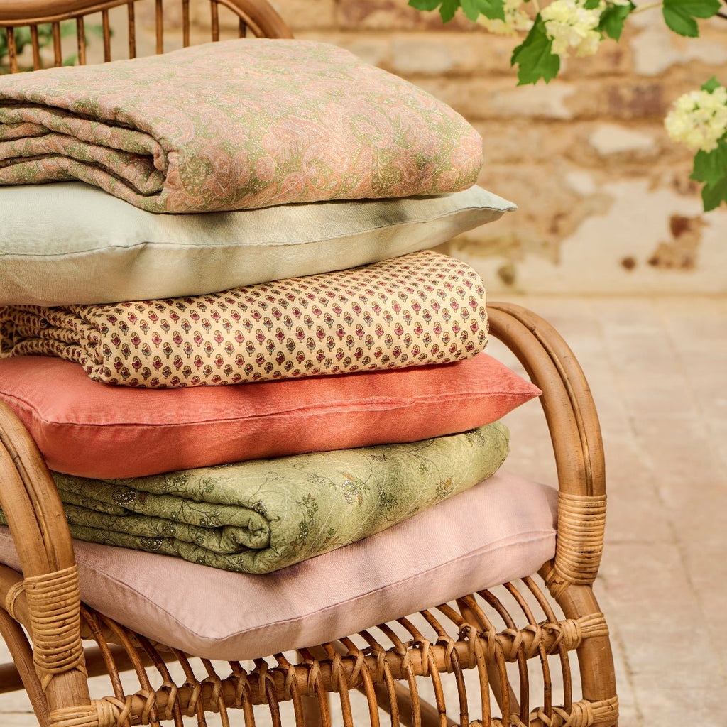 IBLaursen Cotton Quilt - Green/Light Pink Paisley - RhoolQuiltIB LaursenIBLaursen Cotton Quilt - Green/Light Pink Paisley