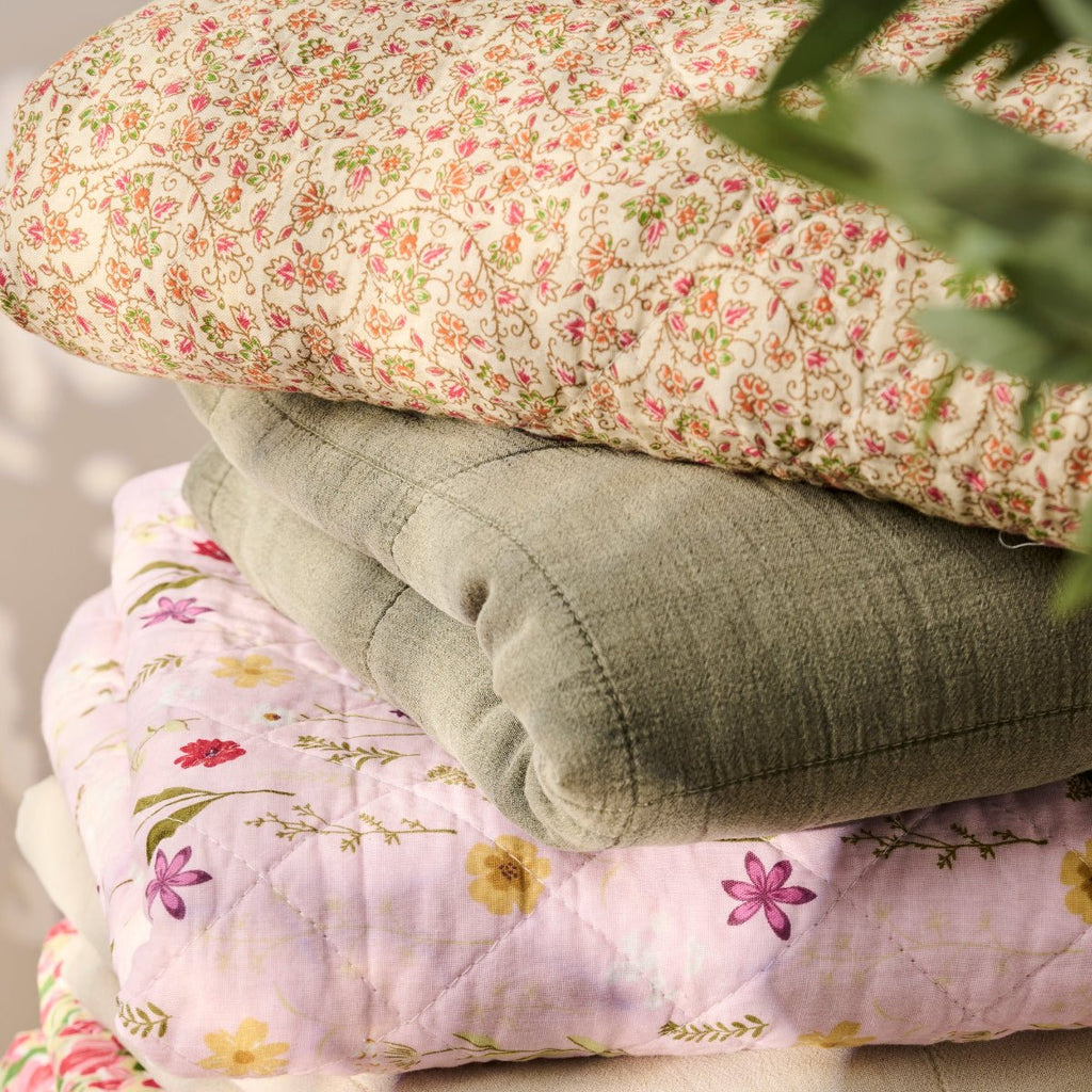 IBLaursen Cotton Quilt - Red, Green and Orange - RhoolQuiltIB LaursenIBLaursen Cotton Quilt - Red, Green and Orange