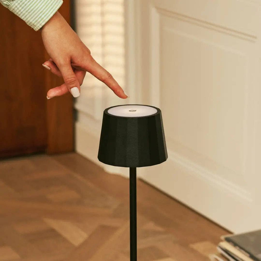 Rechargeable Dimmable Cordless Table Lamp - RhoolLampCordless LampRechargeable Dimmable Cordless Table Lamp