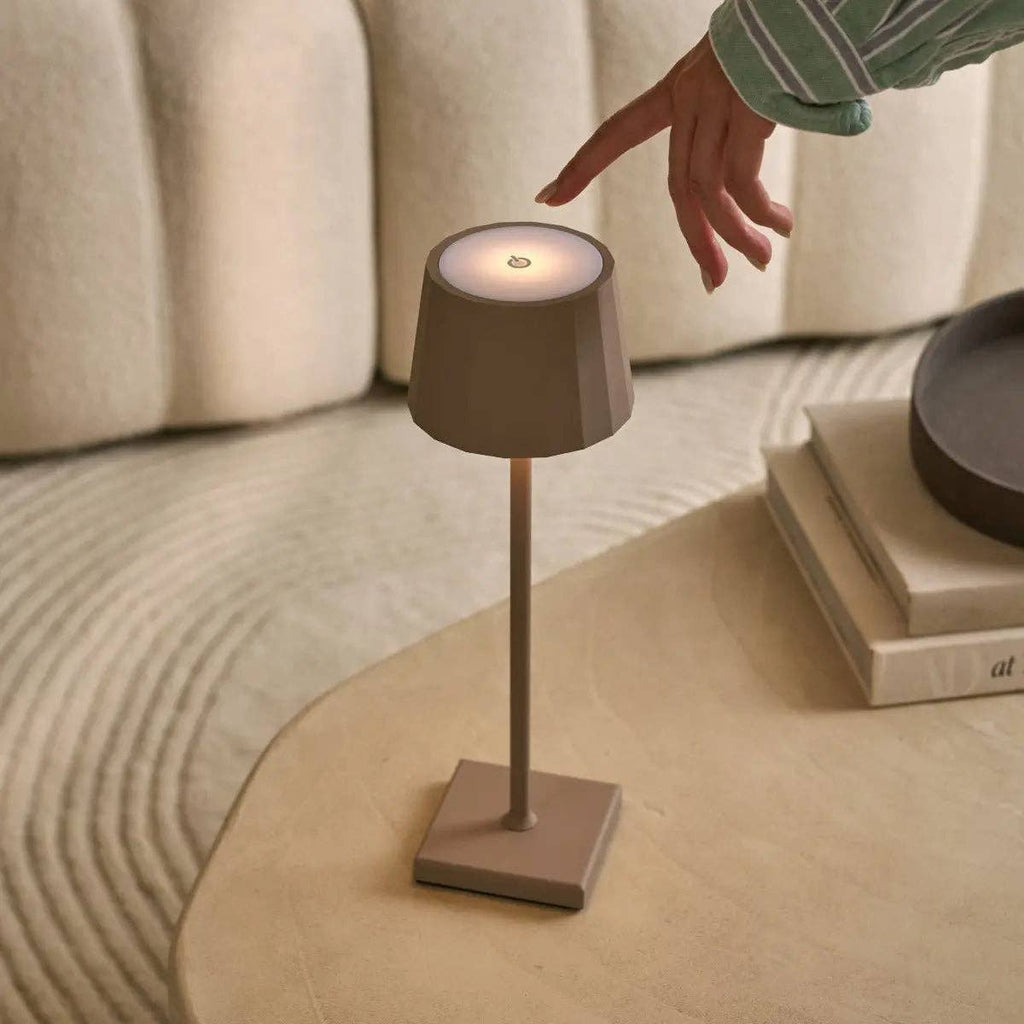 Rechargeable Dimmable Cordless Table Lamp - RhoolLampCordless LampRechargeable Dimmable Cordless Table Lamp