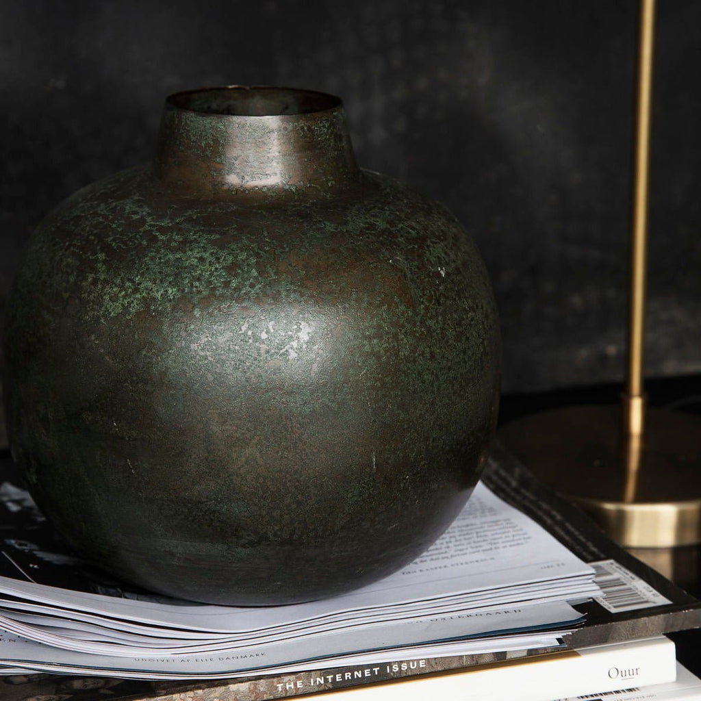 House Doctor Vase Metal Antique Style Vase 5707644521971